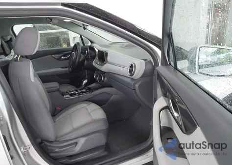 2019 Chevrolet Blazer z USA, uszkodzony, nr VIN 3GNKBBRA4KS581841